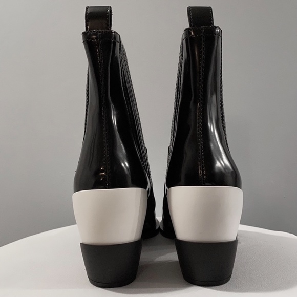 RARE! Roger Vivier Viv’ Tex Black Patent Ankle Chelsea Boots - Picture 6 of 16